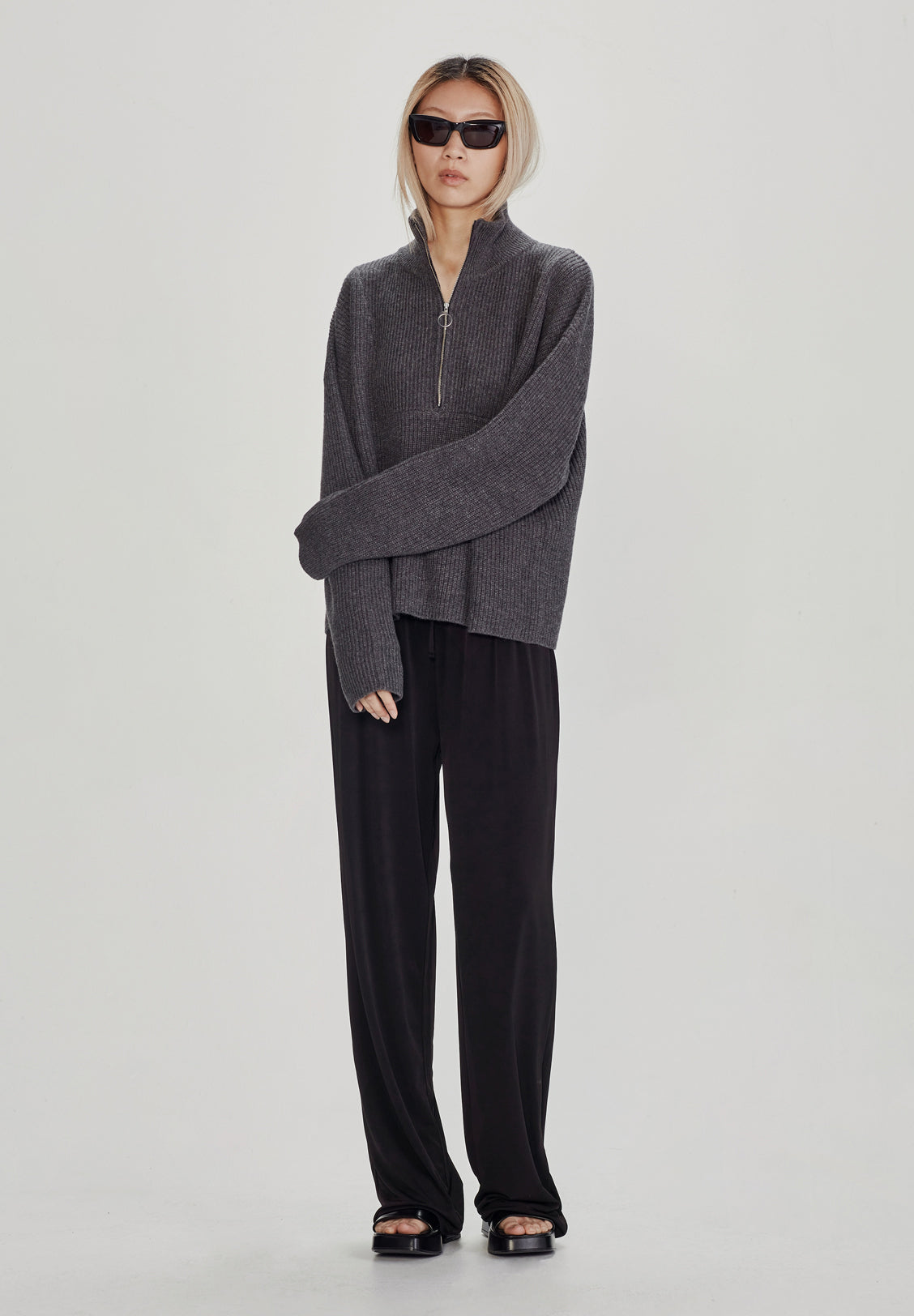 WOOL/CASHMERE LEISURE ZIP, CHARCOAL