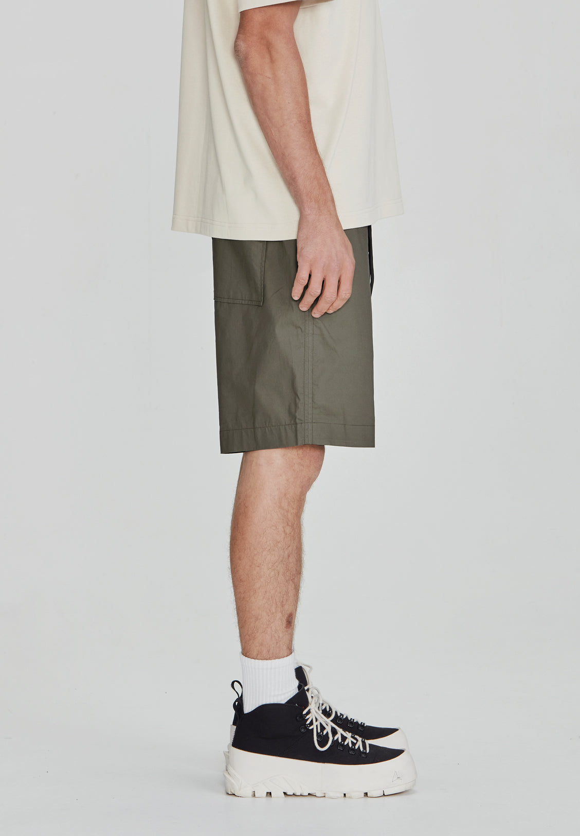 COTTON WALKSHORT, OLIVE GREY